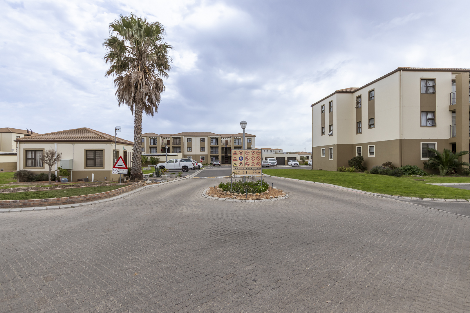 1 Bedroom Property for Sale in Guldenland Western Cape